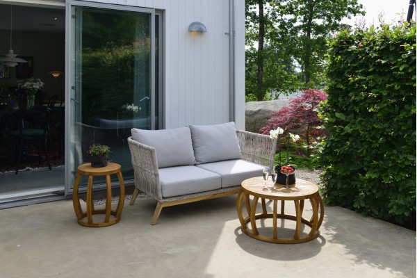 Himmelsnäs 2-sits soffa beige med dyna Hillerstorp
