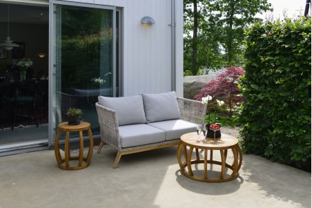 Himmelsnäs 2-sits soffa beige med dyna Hillerstorp