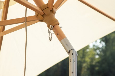 Corypho parasoll Ø250 cm vit Venture Home