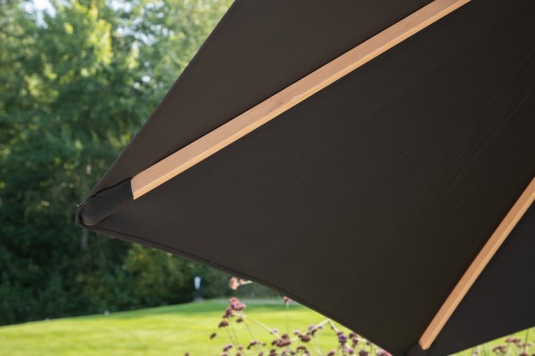 Corypho parasoll Ø250 cm svart Venture Home