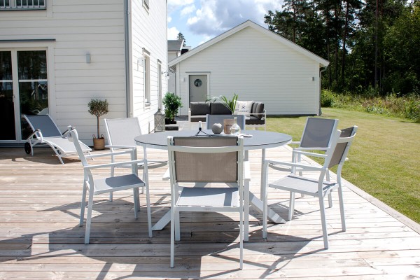 Copacabana matgrupp Ø140 cm grå/vit Venture Home
