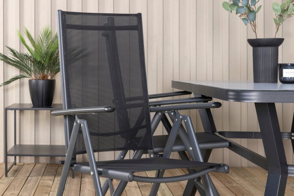 Virya & Break matgrupp 1 bord + 4 stolar svart Venture Home