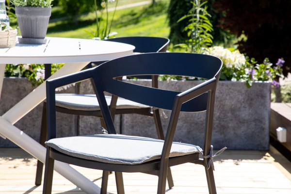 Slit matstol svart Venture Home