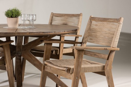 Rosario & Peter matgrupp brun Venture Home