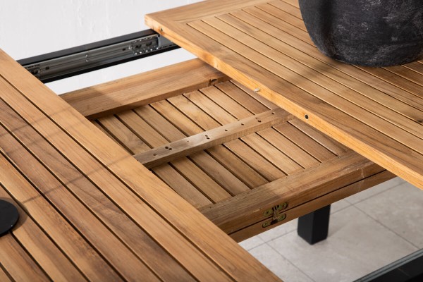 Panama matbord 160/240x90x75 cm svart/natur Venture Home