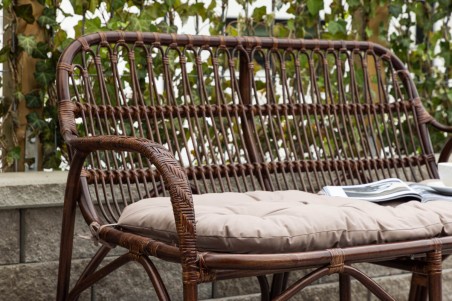 Nella 2-sits soffa mörk valnöt Venture Home