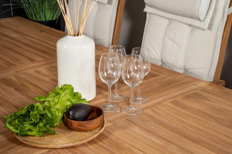Kenya matgrupp 1 bord + 4 pos.stolar teak/natur Venture Home