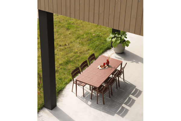 Bigby matbord 195x90 H73 cm zin red Brafab