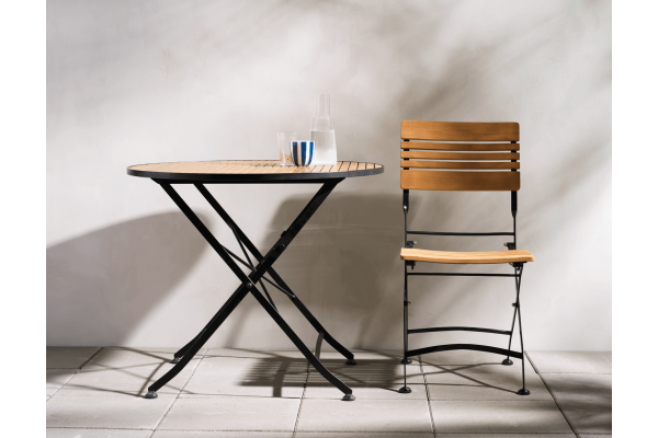 Brewer matbord Ø85x73 cm svart/teak Brafab