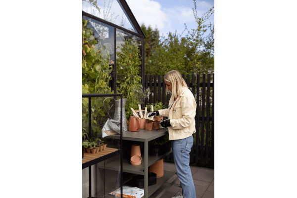 Kelia utekök med öppna hyllor nordic green Brafab